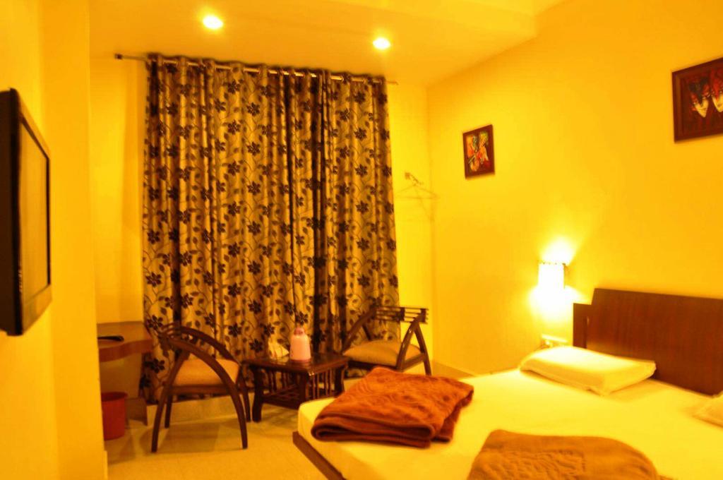 Hotel Star Inn Gangānagar Eksteriør billede