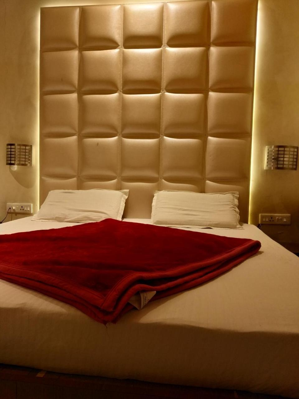 Hotel Star Inn Gangānagar Eksteriør billede